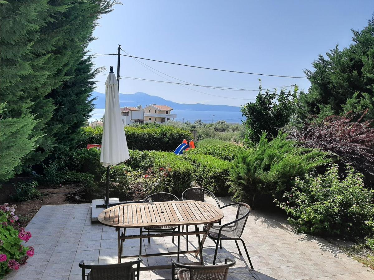 Aliveri Flat With Sea View Eksteriør bilde
