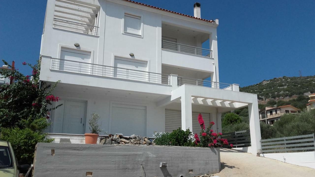 Aliveri Flat With Sea View Eksteriør bilde
